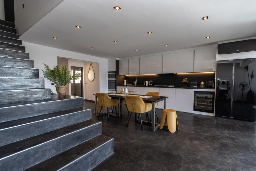 2 Bedroom Property for Sale in Cape Town City Centre Western Cape